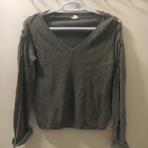 Army green heavy long sleeve from garage. - Picture 1 of 2